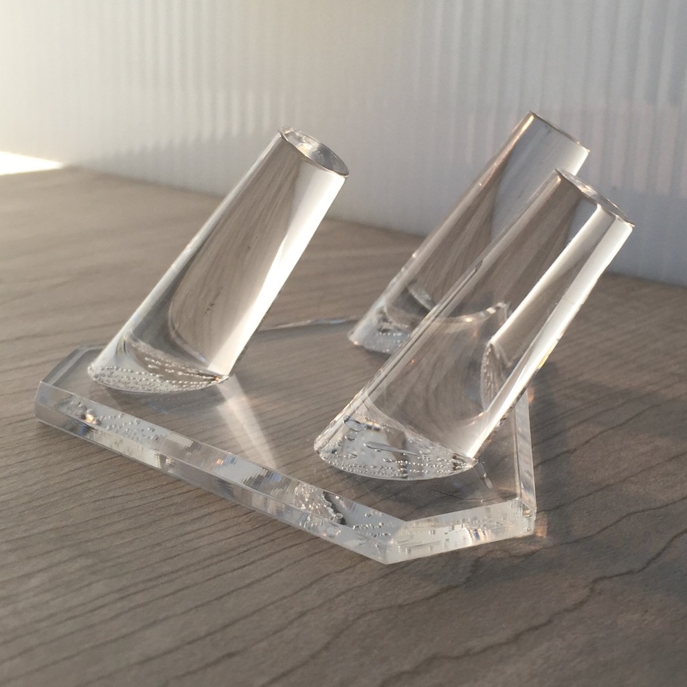 Ring Stand / Holder - Clear Three Ring Display • SOLID professional quality. - Picture 4 of 8